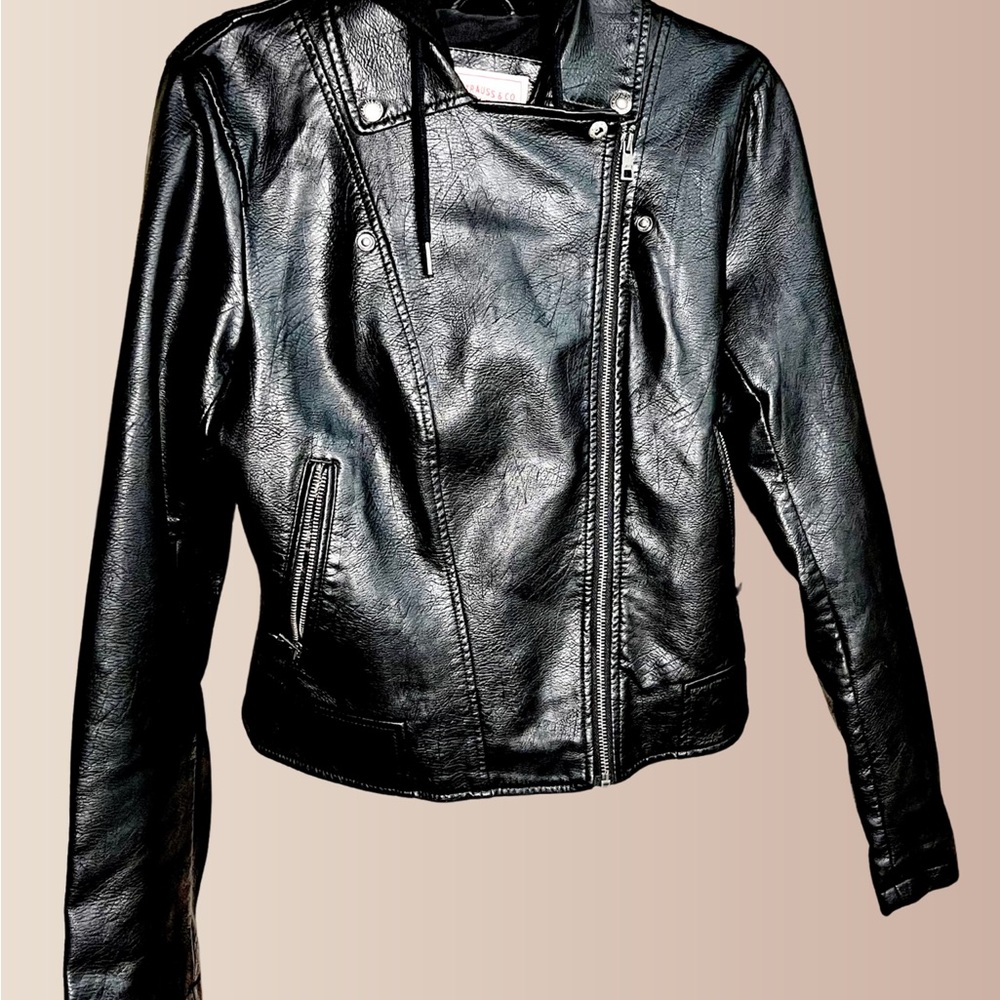 Levi’s Classic Women’s Black Leather Biker Jacket | Fits Petite Sizing